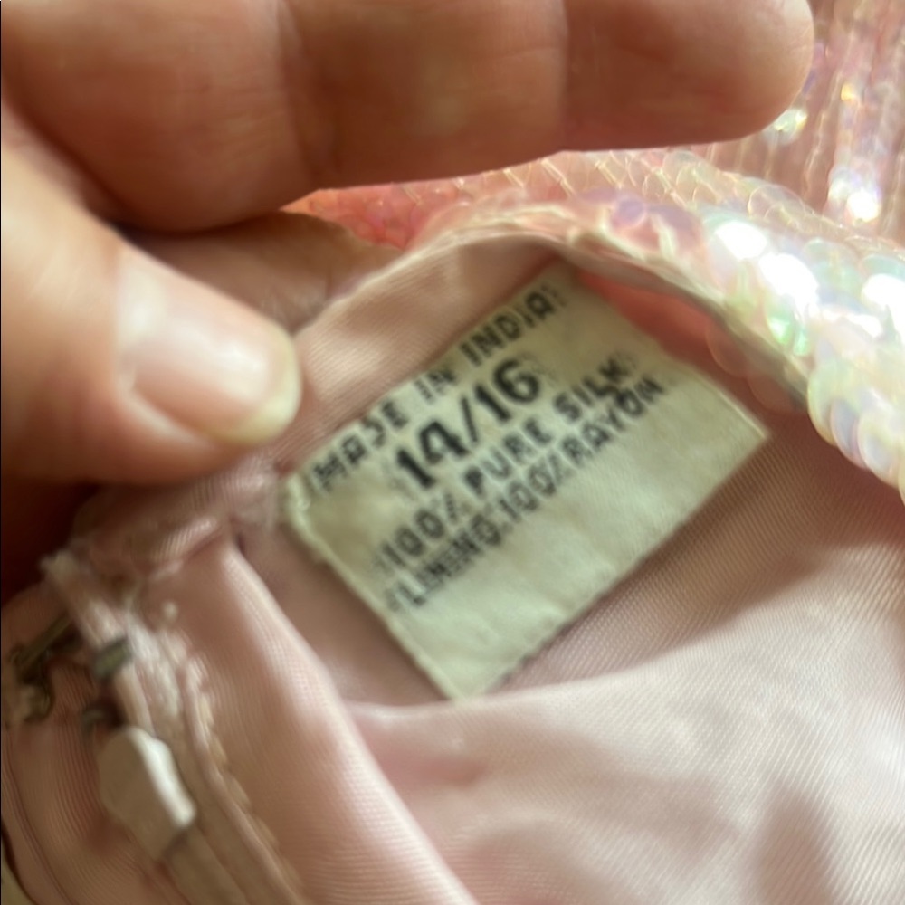 Pink Sequin Cocktial Dress with beaded Detail perfect for Special Occacion - Picture 11 of 16